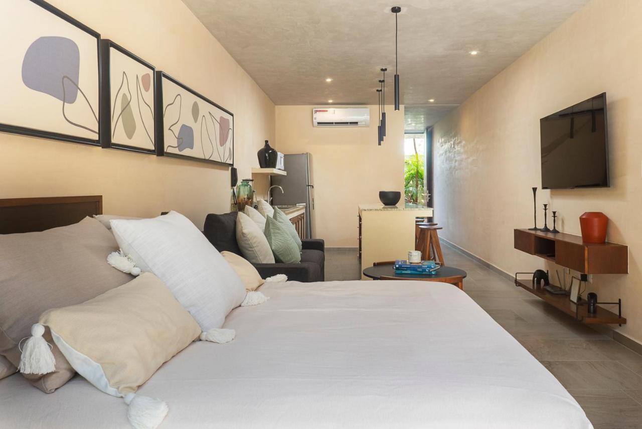 Hotel Modern Pool Access Near Downtown A105